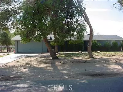 17947 Pine St, Hesperia, CA 92345 photo 1