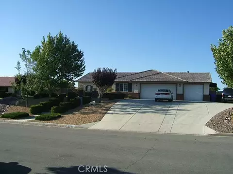 19582 Powhatan Rd, Apple Valley, CA 92308 photo 1