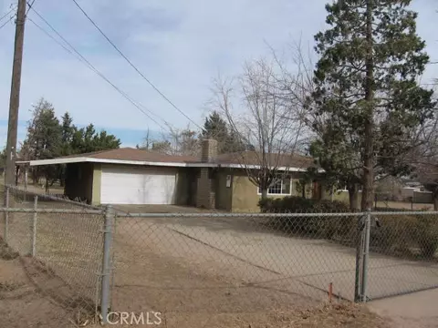 15466 Ash St, Hesperia, CA 92345 photo 1