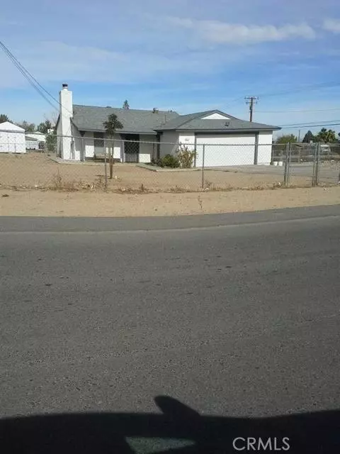14674 Pendleton St, Hesperia, CA 92345 photo 1