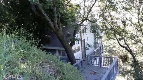 25124 Grand View Dr, Crestline, CA 92325 photo 1