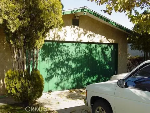 16382 Vine St, Hesperia, CA 92345 photo 1
