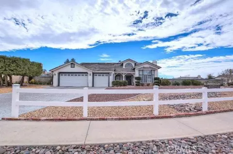 12331 Tonopah Ct, Apple Valley, CA 92308 photo 1