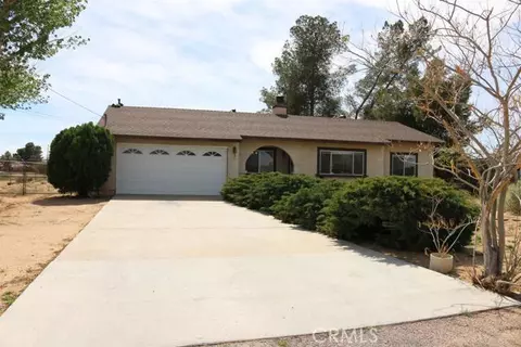 18103 Capri St, Hesperia, CA 92345 photo 1