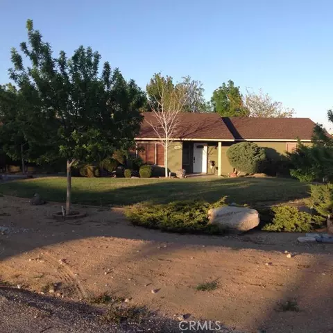 9317 Riggins Rd, Phelan, CA 92371 photo 1
