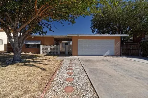 16028 Chestnut St, Hesperia, CA 92345 photo 1