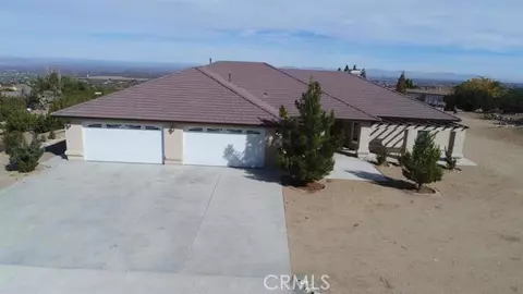 8935 Spruce Rd, Pinon Hills, CA 92372 photo 1