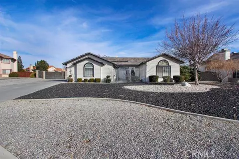12371 Tonopah Ct, Apple Valley, CA 92308 photo 1