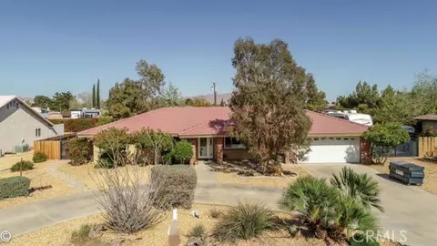 14015 Tawya Rd, Apple Valley, CA 92307 photo 1