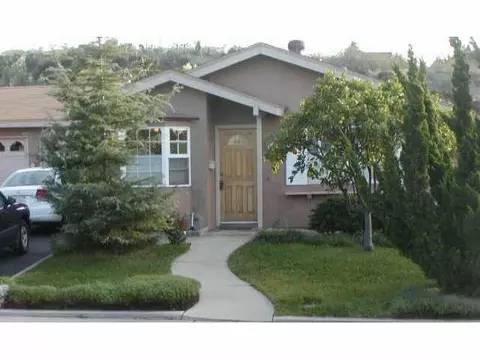 737 Snapdragon St, Encinitas, CA 92024 photo 1