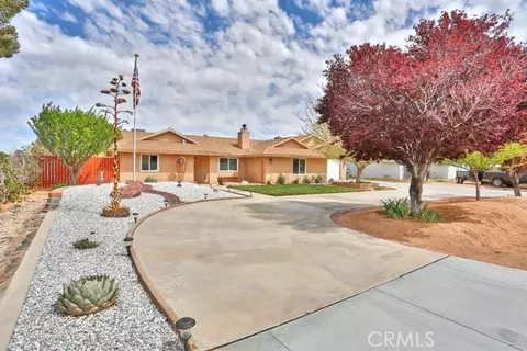 22298 Broken Lance Rd, Apple Valley, CA 92307 photo 1