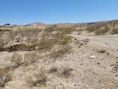 8 Henderson St, Barstow, CA 92311 photo 2