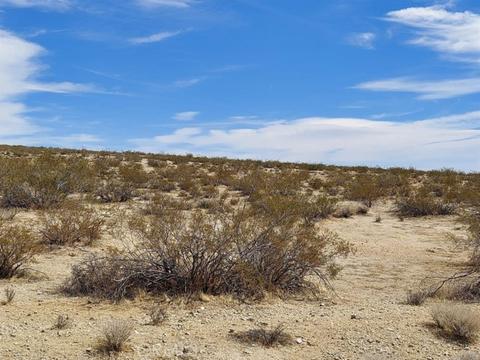 1 Locust Ave, California City, CA 93523