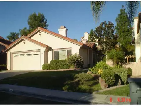 1558 Mallorca Dr, Vista, CA 92081 photo 1