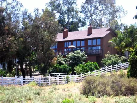 1309 Saxony Rd, Encinitas, CA 92024 photo 1