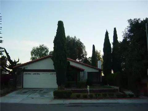 3369 Hollowtree Dr, Oceanside, CA 92054 photo 1