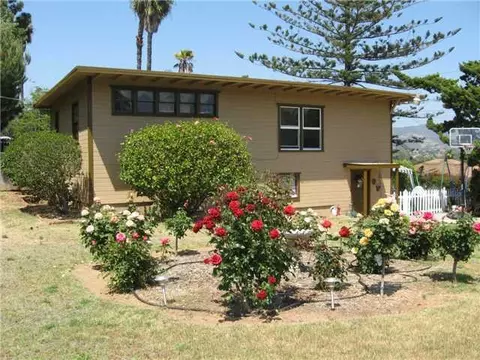 1410 Phillips St, Vista, CA 92083 photo 1
