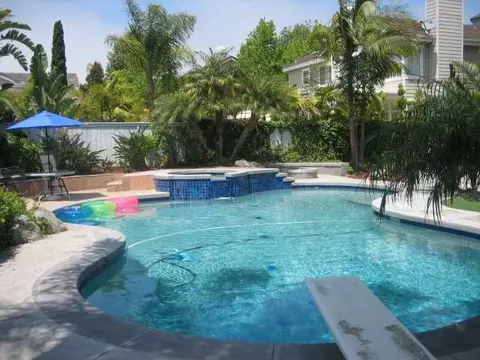 571 Crest, Encinitas, CA 92024 photo 1