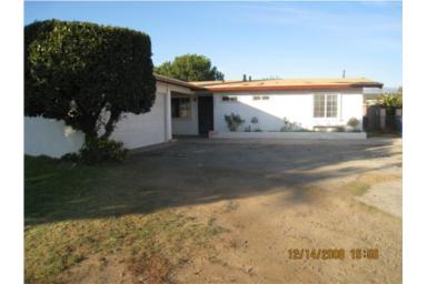 542 E King St, Rialto, CA 92376 photo 1