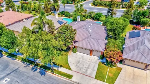 11404 Crabbet Park, Bakersfield, CA 93311