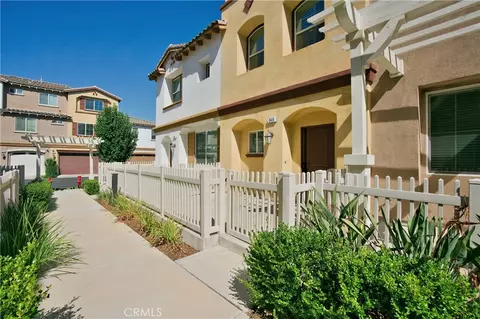 846 E Fielding St, Azusa, CA 91702