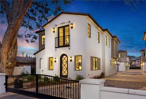 414 S 2nd Ave #B, Arcadia, CA 91006