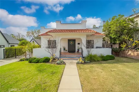 369 Heather Heights Ct, Monrovia, CA 91016