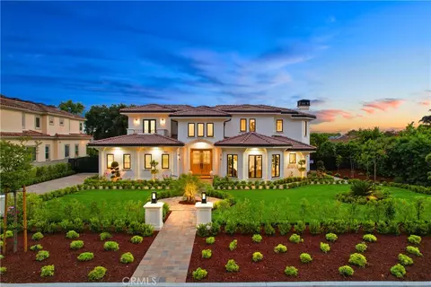 150 E La Sierra Dr, Arcadia, CA 91006