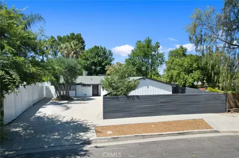19815 Delano St, Woodland Hills, CA 91367