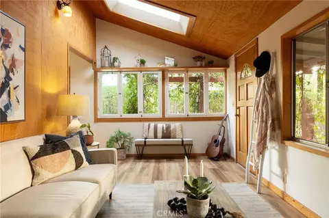 320 Grove St, Sierra Madre, CA 91024