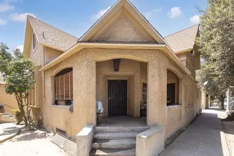 130 E Washington Blvd, Pasadena, CA 91103