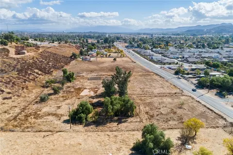 21026 Palomar St, Wildomar, CA 92595