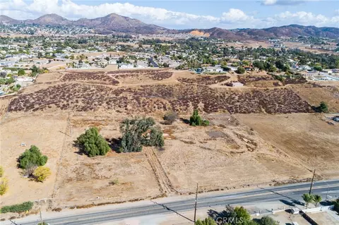 21026 Palomar St, Wildomar, CA 92595 photo 9