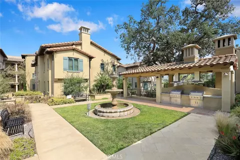 168 S Sierra Madre Blvd #201, Pasadena, CA 91107