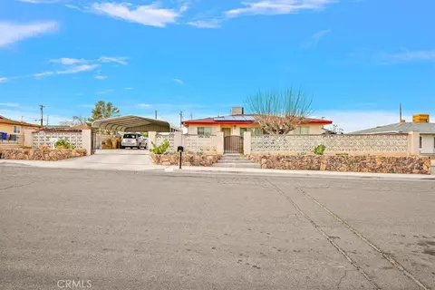 1230 Sunshine Dr, Barstow, CA 92311