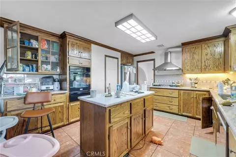 Kitchen - 5291 Carnelian St, Rancho Cucamonga, CA 91701 photo 2 of 3