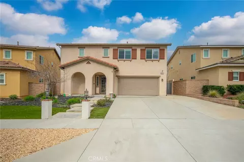 3344 Pokeroot Ln, San Bernardino, CA 92407