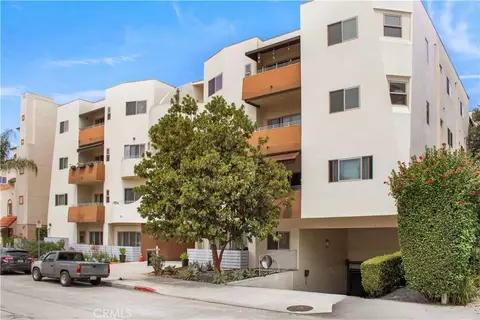 5016 Bakman Ave #304, North Hollywood, CA 91601