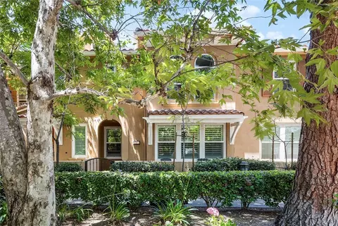 453 N Altadena Dr #7, Pasadena, CA 91107