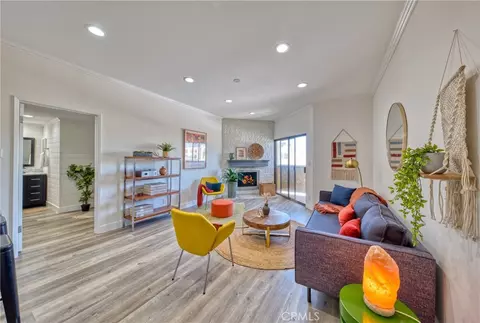 1665 Federal Ave #302, Los Angeles, CA 90025