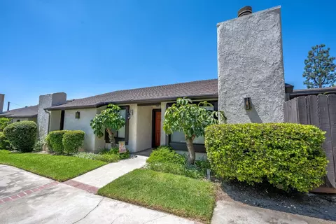 286 W Montecito Ave #M, Sierra Madre, CA 91024