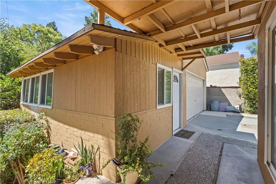 Exterior - 2409 Siwanoy Dr, Alhambra, CA 91803 photo 3 of 6