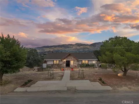 22801 Fran Dr, Tehachapi, CA 93561