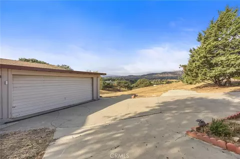 Exterior - 22801 Fran Dr, Tehachapi, CA 93561 photo 8 of 21