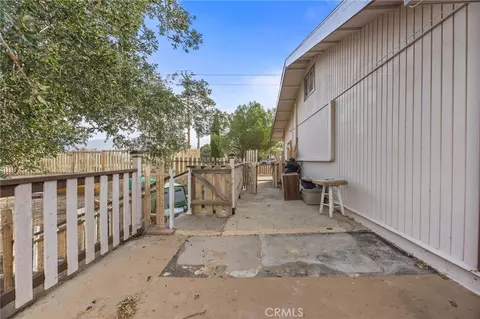 Exterior - 22801 Fran Dr, Tehachapi, CA 93561 photo 6 of 21