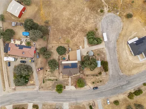 View/Area - 22801 Fran Dr, Tehachapi, CA 93561 photo 3 of 9