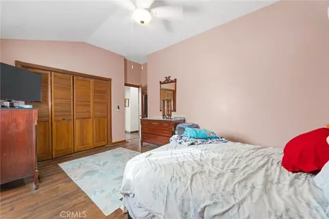 Bedroom - 22801 Fran Dr, Tehachapi, CA 93561 photo 2 of 5