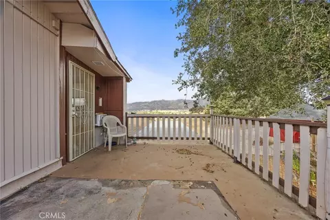 Exterior - 22801 Fran Dr, Tehachapi, CA 93561 photo 5 of 21