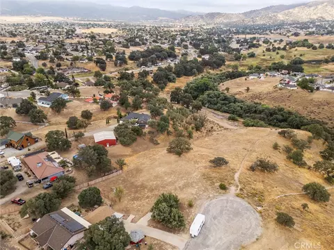 View/Area - 22801 Fran Dr, Tehachapi, CA 93561 photo 4 of 9