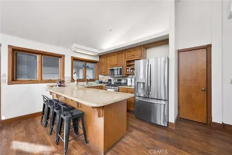 Kitchen - 22801 Fran Dr, Tehachapi, CA 93561 photo 1 of 10
